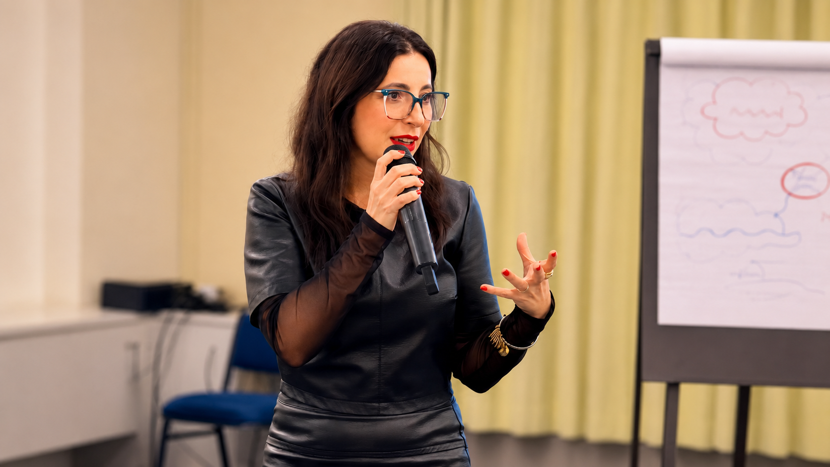 Jaqueline Cavazzana — Palestras e Treinamentos